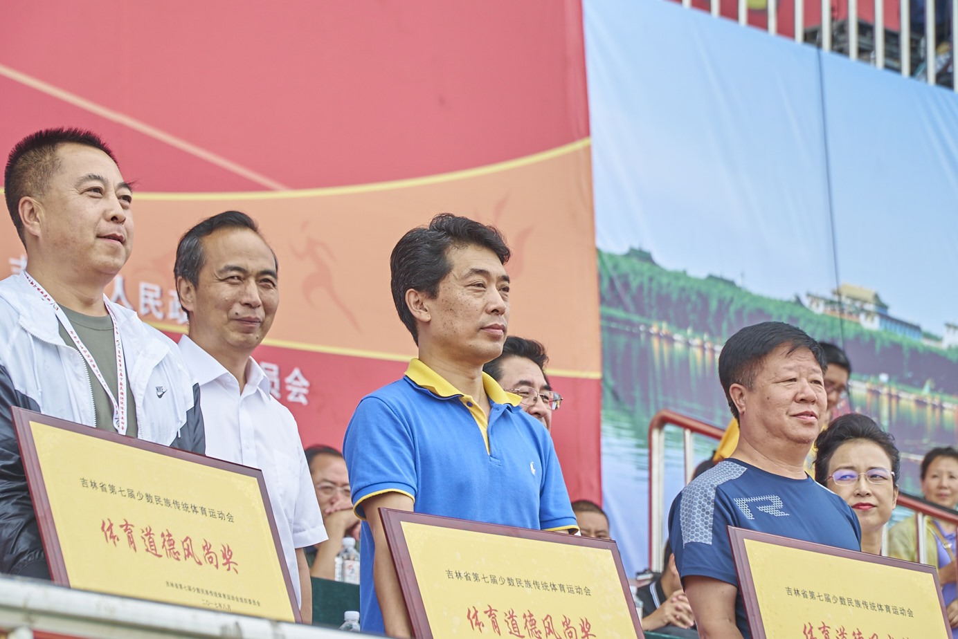 25184749aagu.jpg