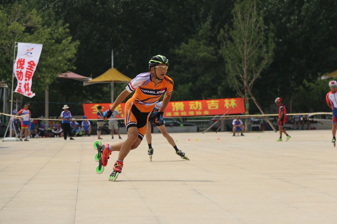 24171255uu70.jpg